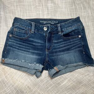 American Eagle Outfitters Women's Blue Denim Shorts